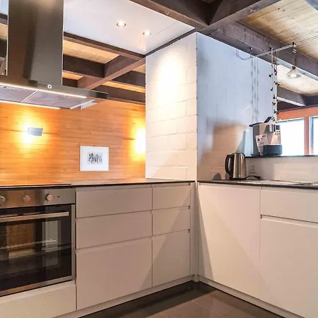 Adele * Γκρίντελβαλντ